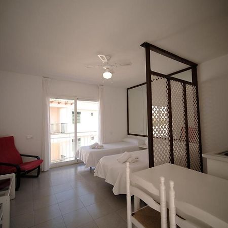 Estel Blanc Apartments - Adults Only Cala'N Blanes  Εξωτερικό φωτογραφία