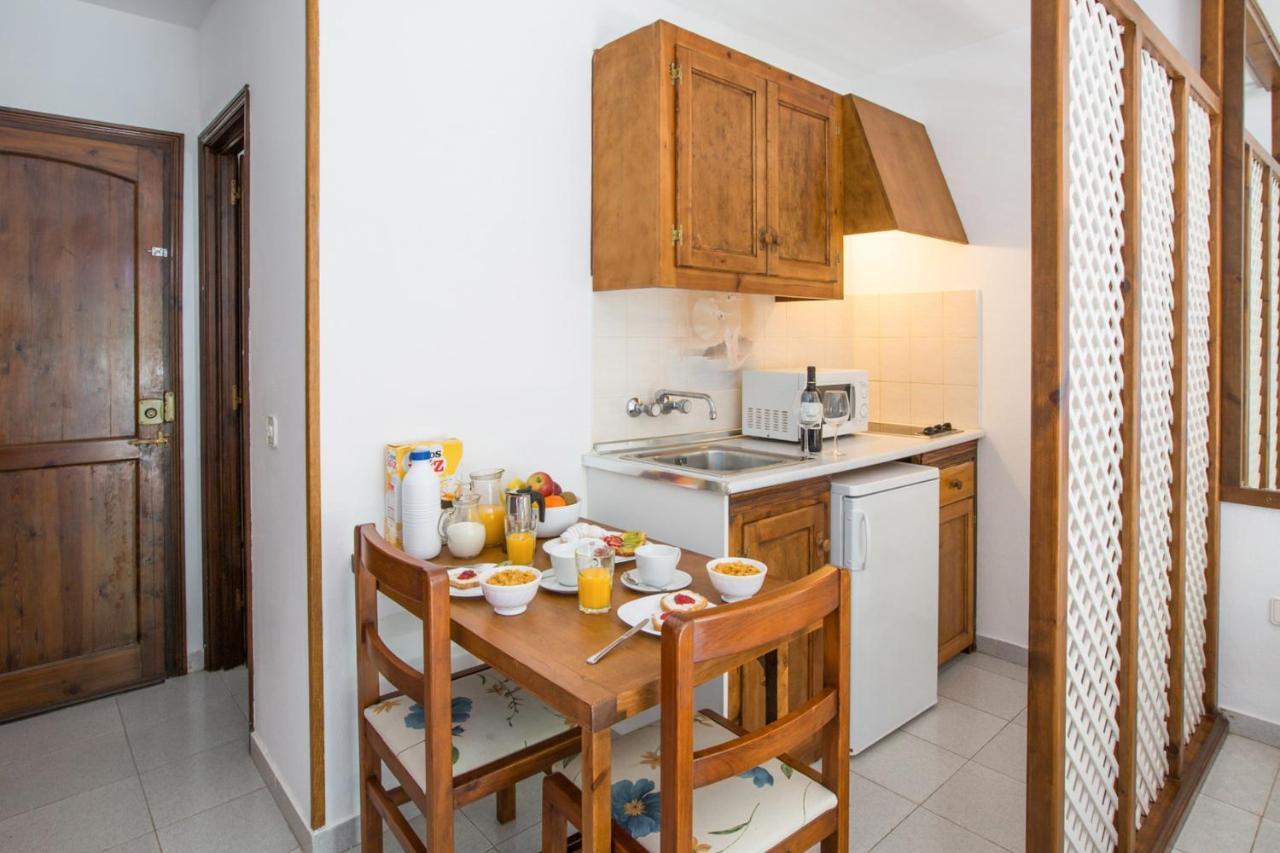 Estel Blanc Apartments - Adults Only Cala'N Blanes  Δωμάτιο φωτογραφία